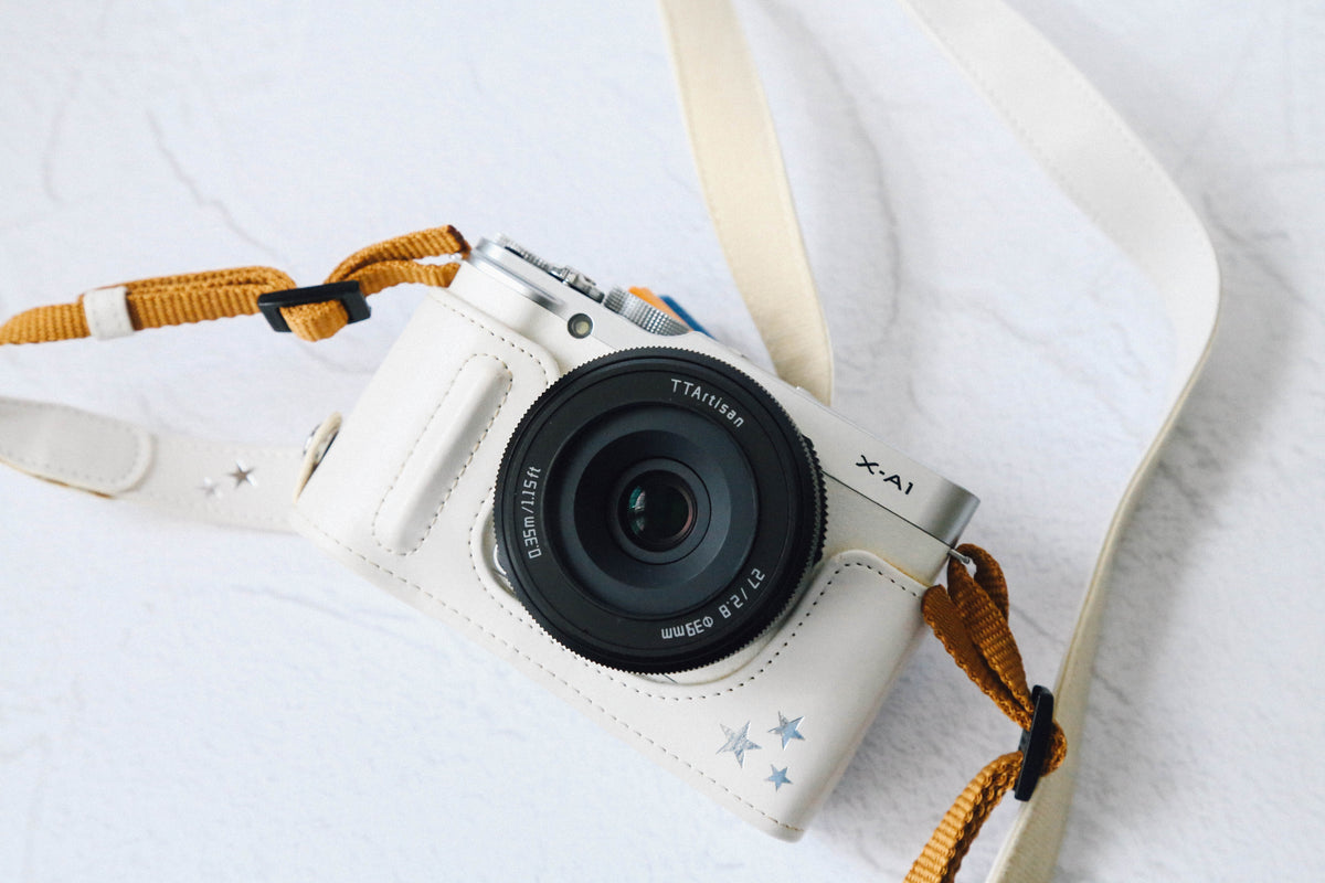 FUJIFILM X-A1 ミラーレスカメラ 2本のレンズ付き