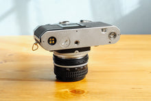 画像をギャラリービューアに読み込む, Nikon FE【完動品】