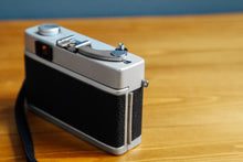 画像をギャラリービューアに読み込む, Konica C35 Flash Matic【完動品】