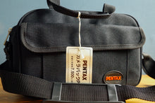 Load image into Gallery viewer, Unused item PENTAX camera bag