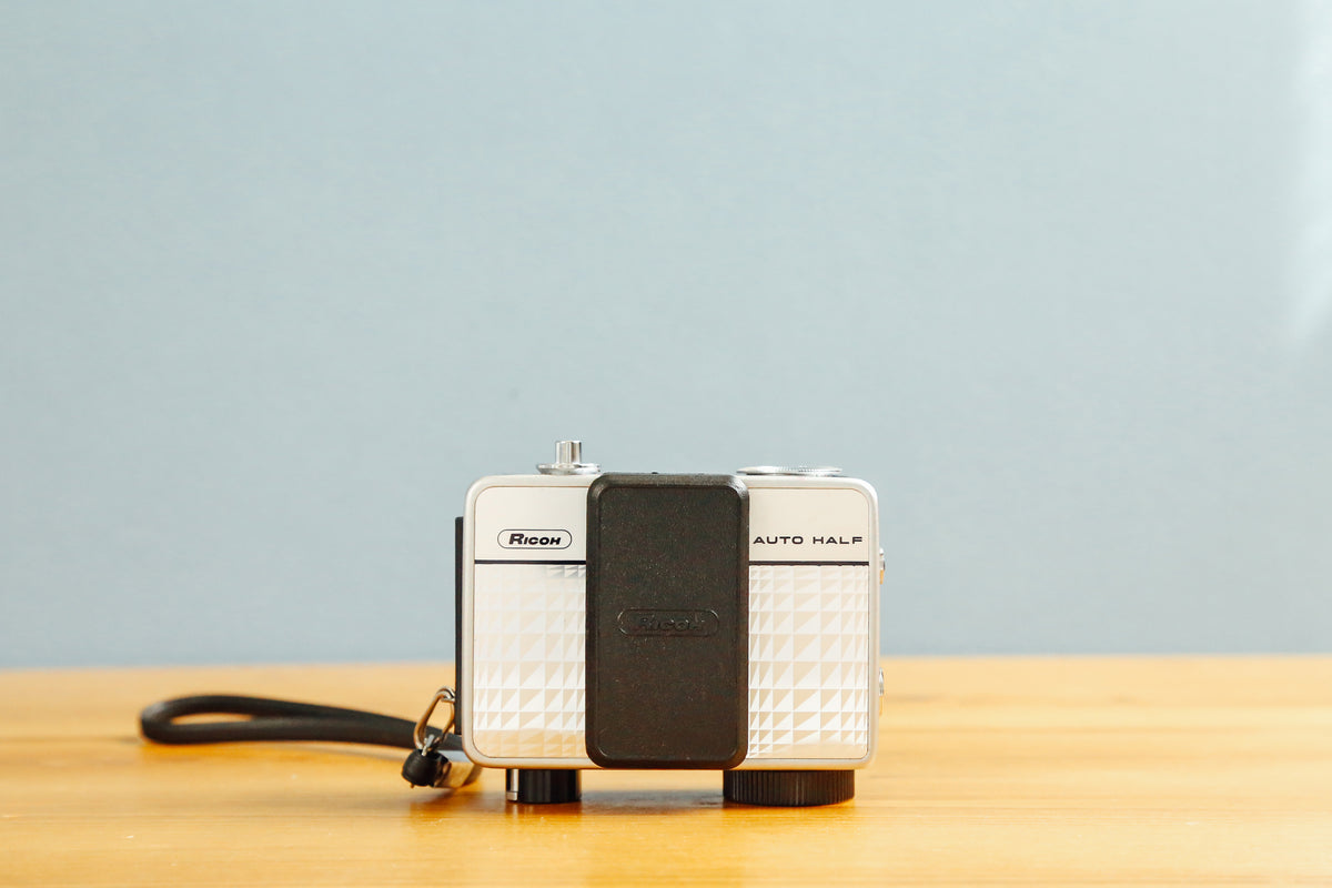 RICOH AUTO HALF E【完動品】【美品❗️】 – Ein Camera