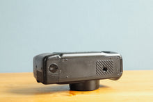 Load image into Gallery viewer, Nikon TW ZOOM QUARTZDATE