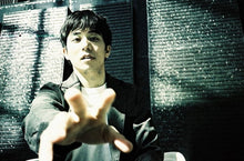 Load image into Gallery viewer, LOMO Chrome Metropolis ASA(ISO)100-400 Color Negative Film