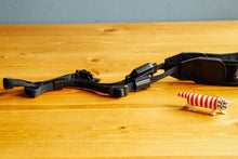 画像をギャラリービューアに読み込む, KONICA MINOLTA ストラップ