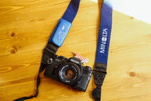 画像をギャラリービューアに読み込む, Minolta ストラップ ブルー