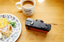 画像をギャラリービューアに読み込む, Konica C35EF 喫茶店のブレイクコーヒー☕️【完動品】
