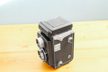 画像をギャラリービューアに読み込む, YASHICAFLEX AII型【完動品】【実写済み❗️】中判カメラ・状態◎