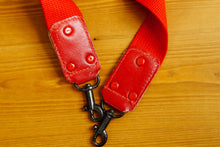 画像をギャラリービューアに読み込む, Minolta レッドストラップ ロゴホワイト ヴィンテージ