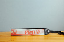 画像をギャラリービューアに読み込む, PENTAX シルバーXレッド ヴィンテージストラップ
