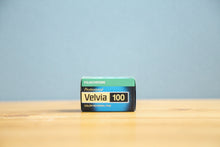 画像をギャラリービューアに読み込む, FUJIFILM Velvia100(35mmフィルム)ポジ・リバーサルフィルム 24枚撮り【期限内】