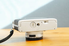 画像をギャラリービューアに読み込む, Konica C35 Flash Matic【完動品】状態◎