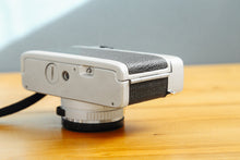 画像をギャラリービューアに読み込む, Konica C35 Flash Matic【完動品】状態◎