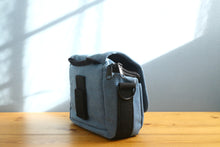 画像をギャラリービューアに読み込む, お洒落なカメラバッグ ブルー【新品】