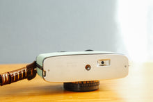 ç»åãã®ã£ã©ãªãŒãã¥ãŒã¢ã«èªã¿èŸŒã, OLYMPUS PEN-EE2 Mentað¿ããŒãã«ã¡ã©ãå®ååããå®åæžã¿ã