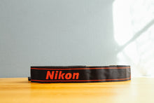 Load image into Gallery viewer, Nikon Strap Black x Red Vintage
