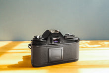 画像をギャラリービューアに読み込む, Nikon EM【完動品】