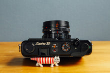 ç»åãã®ã£ã©ãªãŒãã¥ãŒã¢ã«èªã¿èŸŒã, YASHICA Electro 35 GT Xmas Special Editionðãå®ååããå®åæžã¿ã