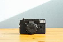 画像をギャラリービューアに読み込む, KONICA C35AF2【完動品】