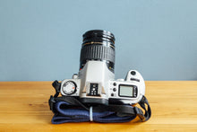 Load image into Gallery viewer, Canon EOS Kiss