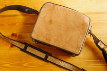 画像をギャラリービューアに読み込む, LEICA 貴重なドイツ製❗️カメラバッグ ヴィンテージ