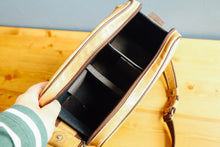 画像をギャラリービューアに読み込む, LEICA 貴重なドイツ製❗️カメラバッグ ヴィンテージ