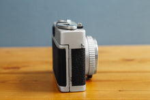 画像をギャラリービューアに読み込む, Konica C35 Flashmatic【完動品】