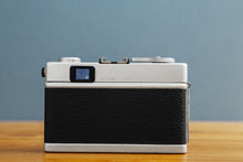 画像をギャラリービューアに読み込む, Konica C35 Flashmatic【完動品】