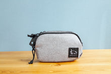 画像をギャラリービューアに読み込む, カメラポーチ グレー