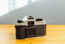 画像をギャラリービューアに読み込む, Nikon FG-20(SV)【完動品】