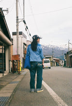 Load image into Gallery viewer, KONICA MINOLTA ユニフォームシャツ📸ヴィンテージ✨ノームコアコーデにも◎Mサイズ
