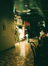 Load image into Gallery viewer, 【完動品】MINOLTA Repo-S｜描写力抜群のレアなハーフカメラ📸✨｜革の張り替えオプションあり🎨🧵
