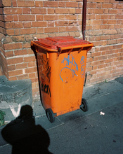 Load image into Gallery viewer, Mr. Negative Rare V2 200T / 36枚撮り / 35mmフィルム【期限内/海外フィルム✈️】1本売り
