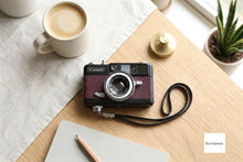 Load image into Gallery viewer, Canon Demi EE-17 🍒喫茶店のアメリカンチェリー【完動品/美品✨】Canonの名機 ハーフカメラ
