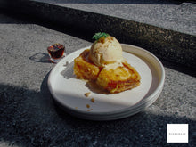 Load image into Gallery viewer, PENTAX Optio 43WR 【希少/完動品】ほぼ水中カメラ🐠 ▪️ オールドコンデジ 単三電池対応🔋
