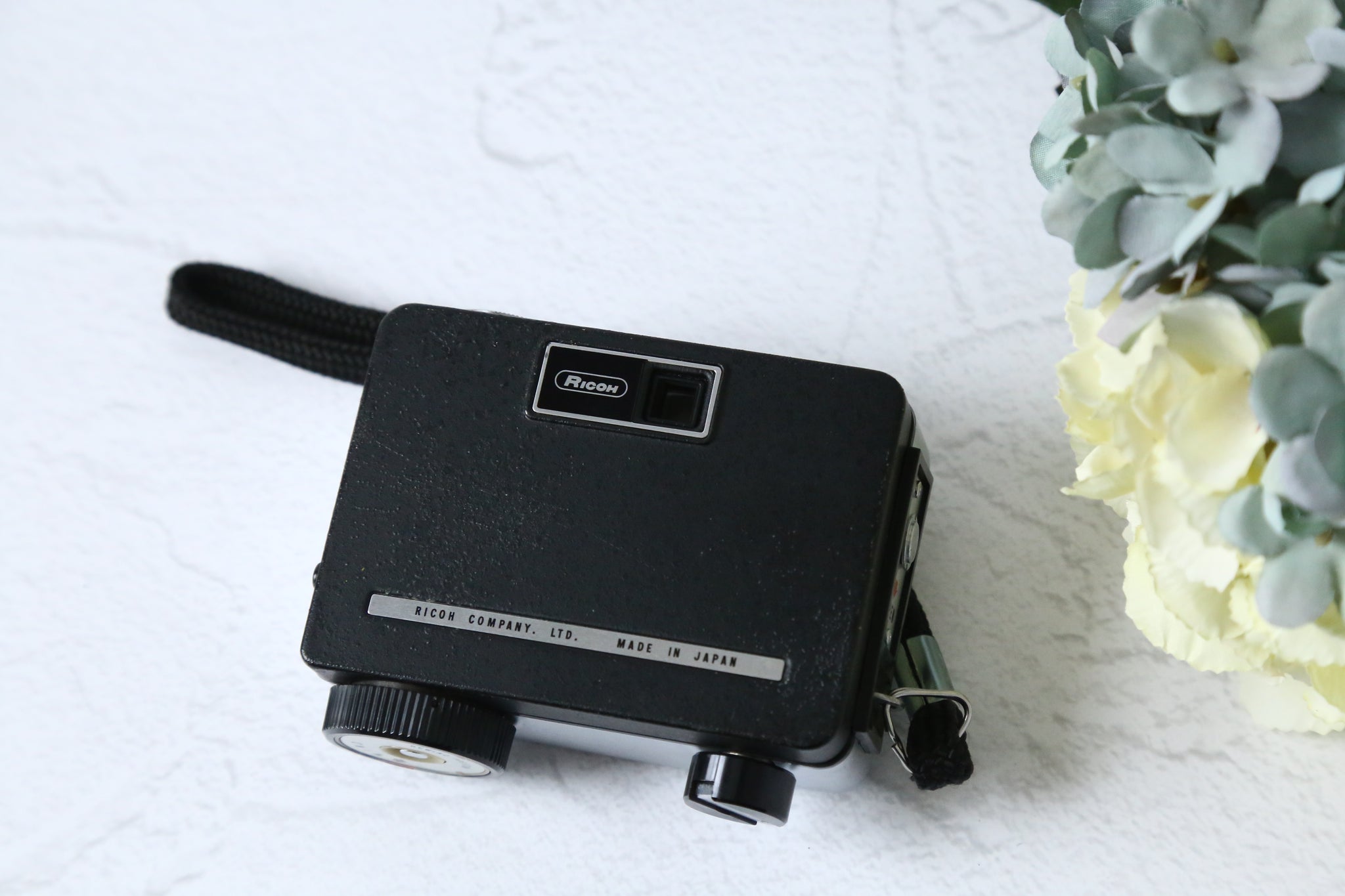 ✽AUTO　HALF　Ｅ✽ オートハーフ✽ハーフカメラ✽ RICOH AUTO HALF E【完動品】ハーフカメラ – Ein Camera