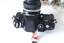 Load image into Gallery viewer, Nikon F3 ＆ Ai NIKKOR 50mm F1.4【完動品 / 超美品✨】 Nikon最高峰❗️フラッグシップフィルムカメラ📸
