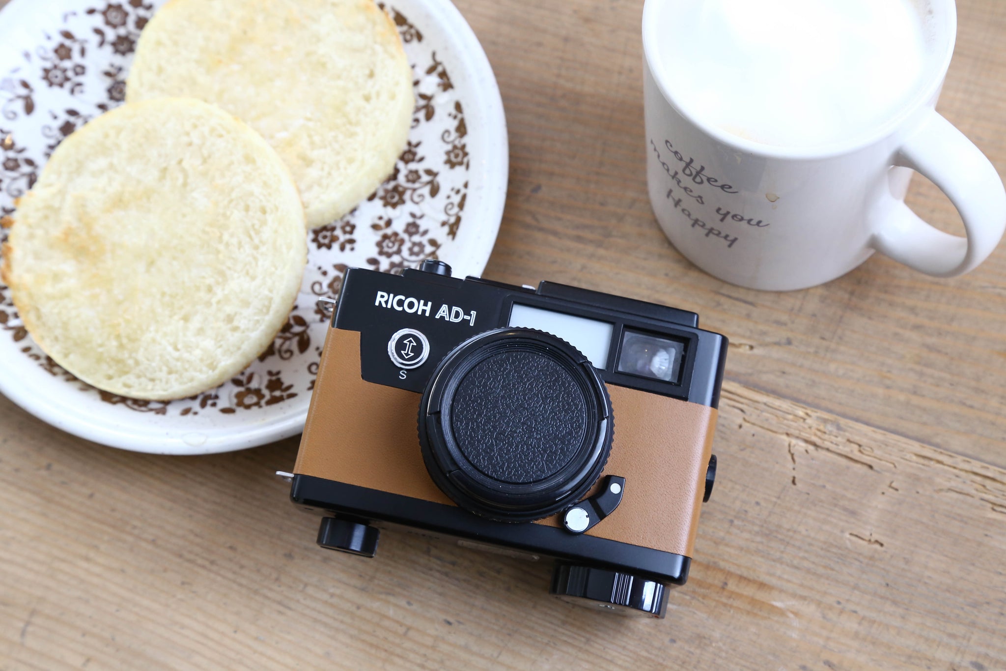 RICOH AD-1｜コーヒーミルクカラー☕️🐄かわいい外見＆しっかり写る完