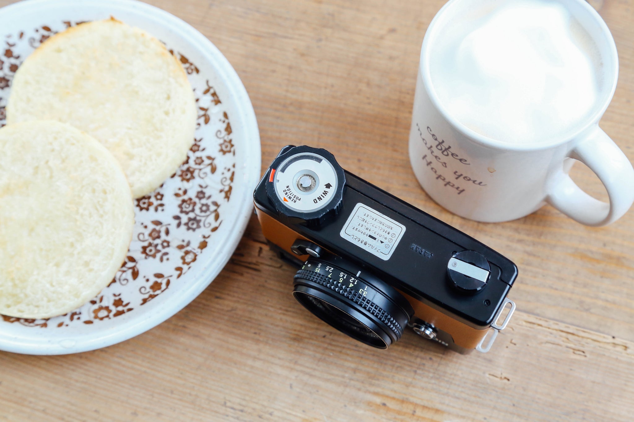 リコー　AD-1 フィルムカメラ わたしのカメラ三昧 第41回 連写できるスプリングモータ式カメラ