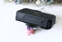 Load image into Gallery viewer, Canon Autoboy2【完動品】単三電池で動くコンパクトフィルムカメラ
