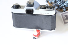 Load image into Gallery viewer, 🎞 PENTAX SPF &amp; Takumar 55mm F1.8 レンズ付き❗️露出計不動【動作品・整備済み】
