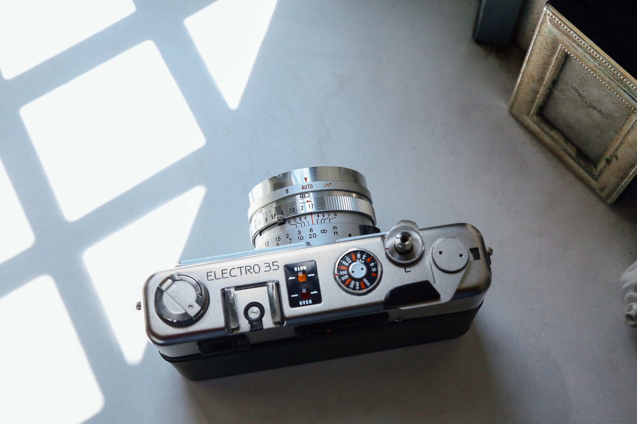 YASHICA Electro35 カーキー🌵【完動品】【実写済み❗️】 – Ein Camera