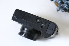 Load image into Gallery viewer, Canon AF35ML【完動品】状態⭕️一番明るい全自動コンパクトカメラ🔆
