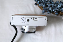 Load image into Gallery viewer, お客様フルオーダー🔧✨KONICA C35 カフェオレカラー☕️🍪｜完動品・分解清掃済み｜初心者さんに人気の名機フィルムカメラ
