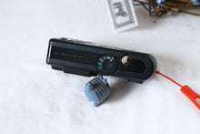 画像をギャラリービューアに読み込む, RICOH Caplio RX｜希少ブラックボディ🐦‍⬛ フィルムっぽい写りのオールドコンデジ📸 SDカード＆単三電池対応🔋【完動品】
