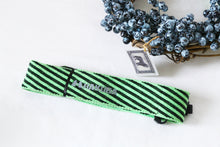 画像をギャラリービューアに読み込む, HAKUBA カメラストラップ｜超レアなグリーン×ブラックのゼブラ柄💚🖤 カメラのアクセントに映える一本
