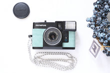 画像をギャラリービューアに読み込む, OLYMPUS PEN EF Mint Sky 🌿｜爽やか春色デザイン✨ フラッシュ付きハーフサイズフィルムカメラ【完動品】
