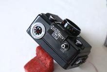 画像をギャラリービューアに読み込む, RICOH AUTO HALF SL かなり希少✨ブラックボディ⚫️F1.7レンズ搭載 ハーフサイズフィルムカメラ【完動品】
