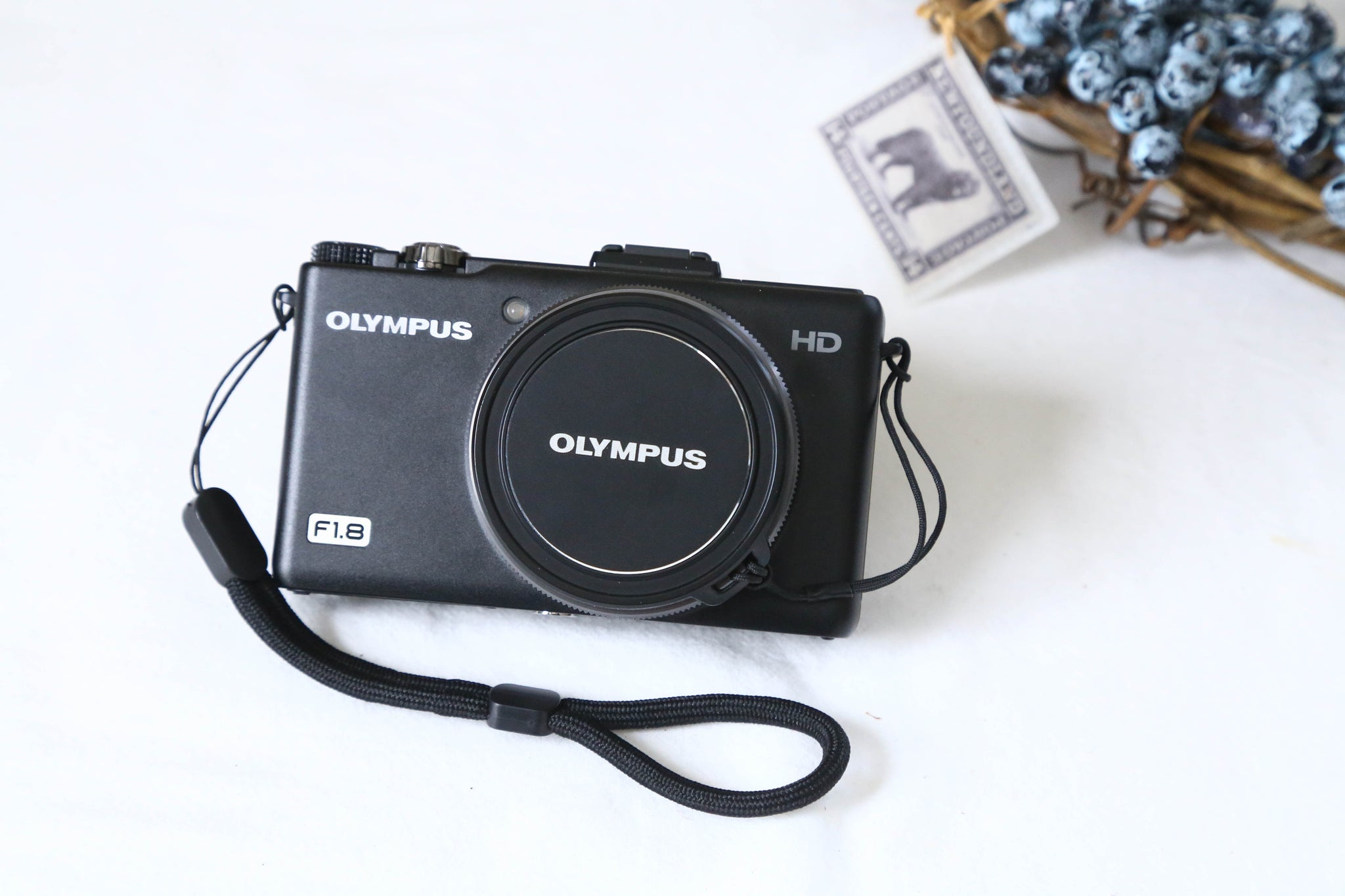 OLYMPUS XZ-1 ブラック🐦‍⬛｜明るいF1.8レンズ搭載✨ CCDセンサーの名