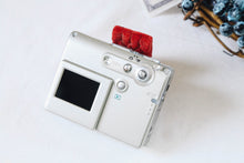 画像をギャラリービューアに読み込む, KONICA MINOLTA DiMAGE X31｜単三電池対応🔋 フィルムっぽい写りが好きならコレ❗️ オールドコンデジ【完動品】
