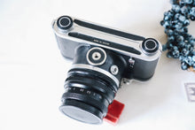 Load image into Gallery viewer, 📸 PENTACON Six TL  明るいビオメターレンズ付き💡 中判カメラ【完動品／希少❗️】

